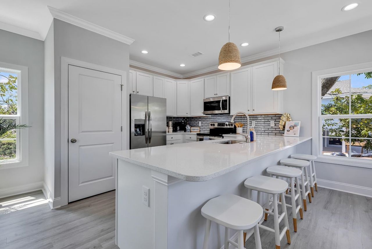 495 Rosemary Ln.  Photo 6