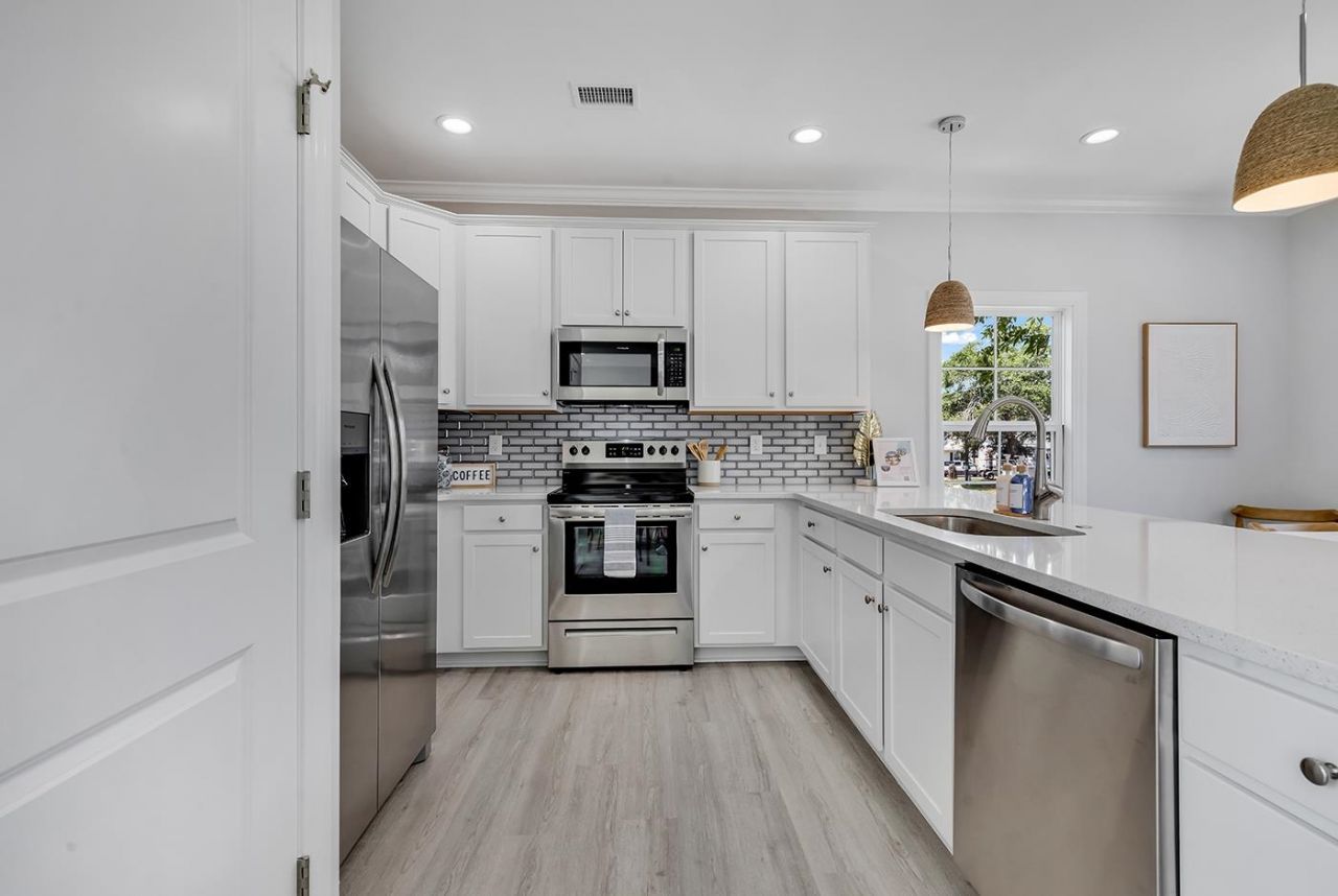 495 Rosemary Ln.  Photo 8