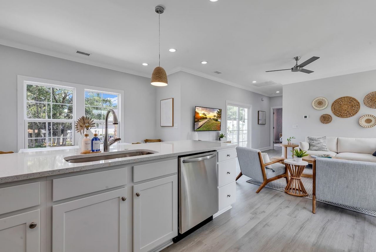 495 Rosemary Ln.  Photo 9