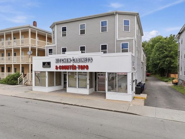 166 Mechanic St, Southbridge, MA 01550
