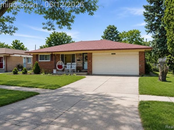 32808 Wareham Court, Warren, MI 48092