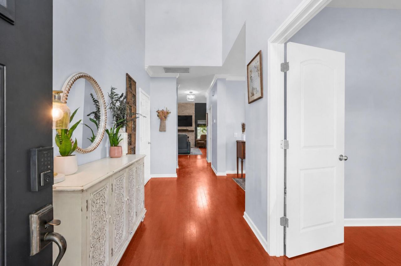 158 Balsam Circle Photo 4