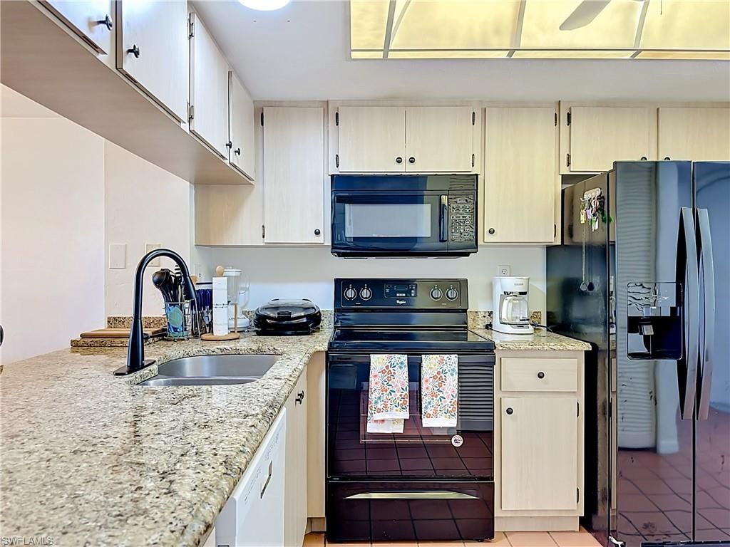 15171 Cedarwood Ln, Unit 3604, Naples, FL 34110 Photo