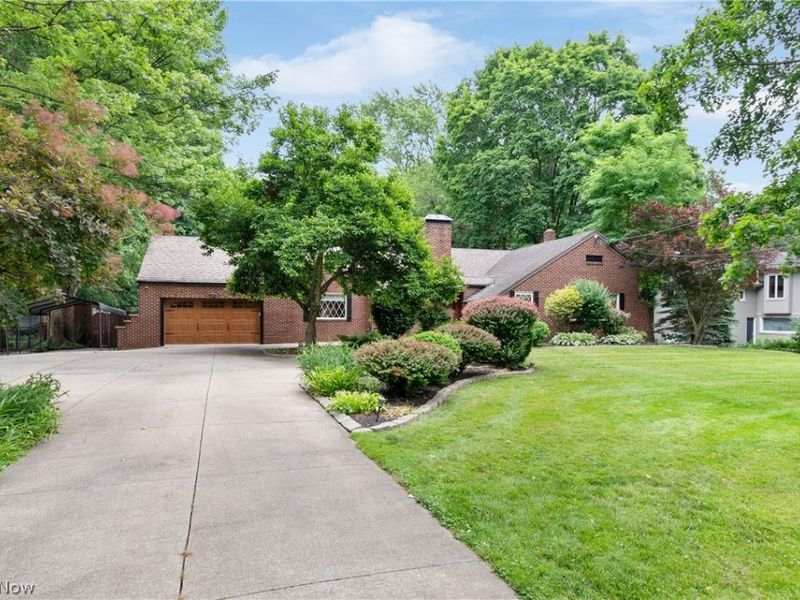 443 Merriman Road, Akron, OH 44303 Photo 4