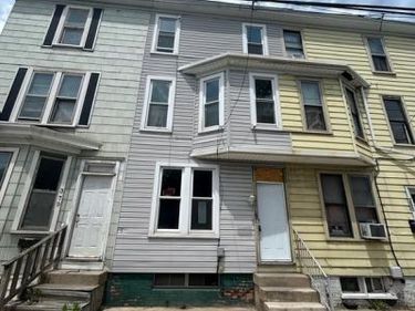 381 KING STREET E, CHAMBERSBURG, PA 17201