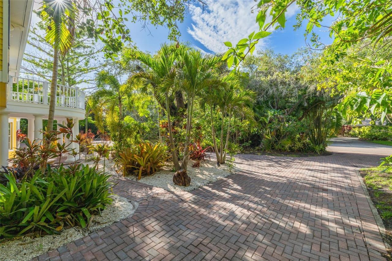 1821 Oak Creek Drive, Dunedin, FL 34698 Photo