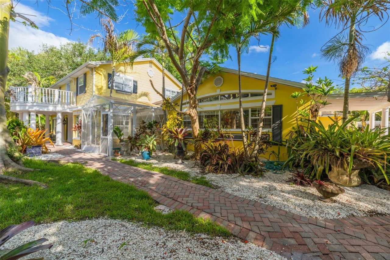 1821 Oak Creek Drive, Dunedin, FL 34698 Photo