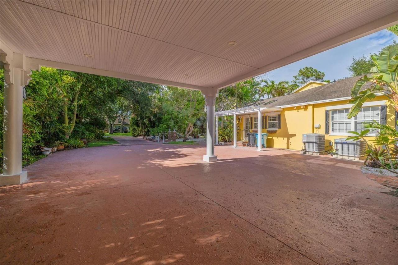 1821 Oak Creek Drive, Dunedin, FL 34698 Photo