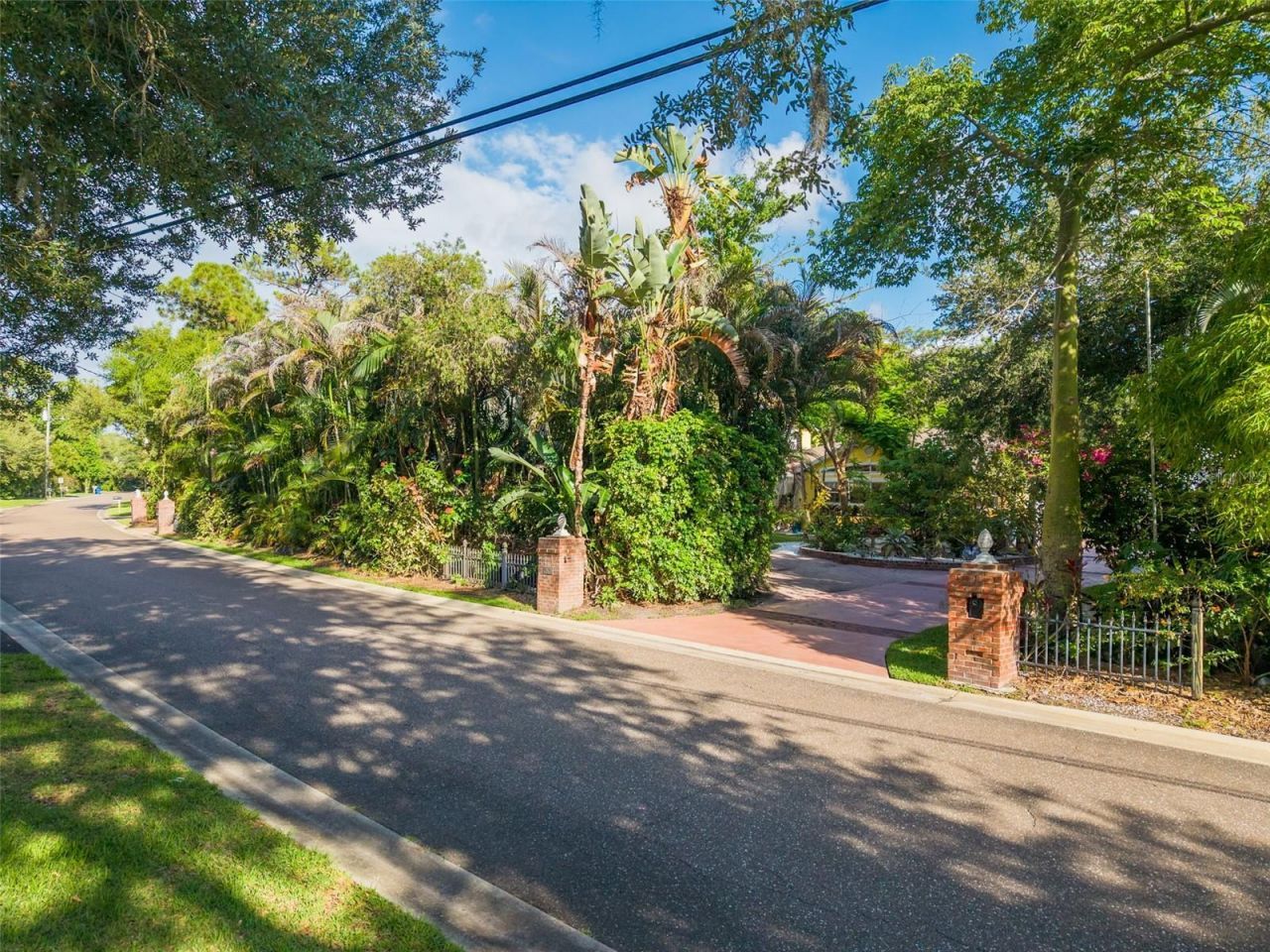 1821 Oak Creek Drive, Dunedin, FL 34698 Photo