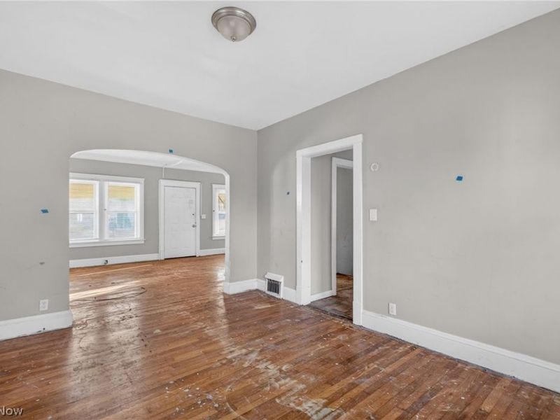 13810 Bartlett Avenue, Cleveland, OH 44120 Photo 9