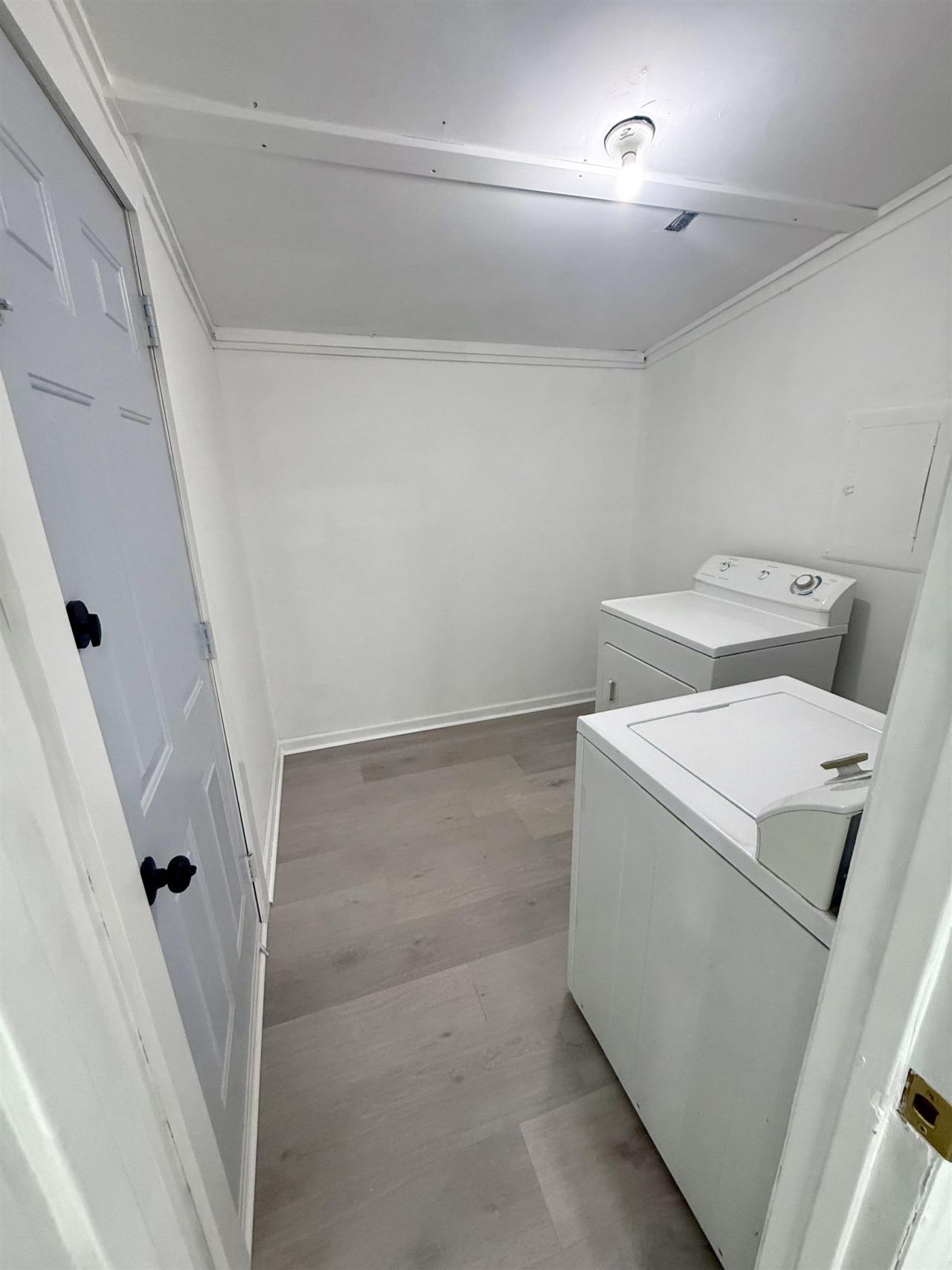554 Captain Ct. Photo 21