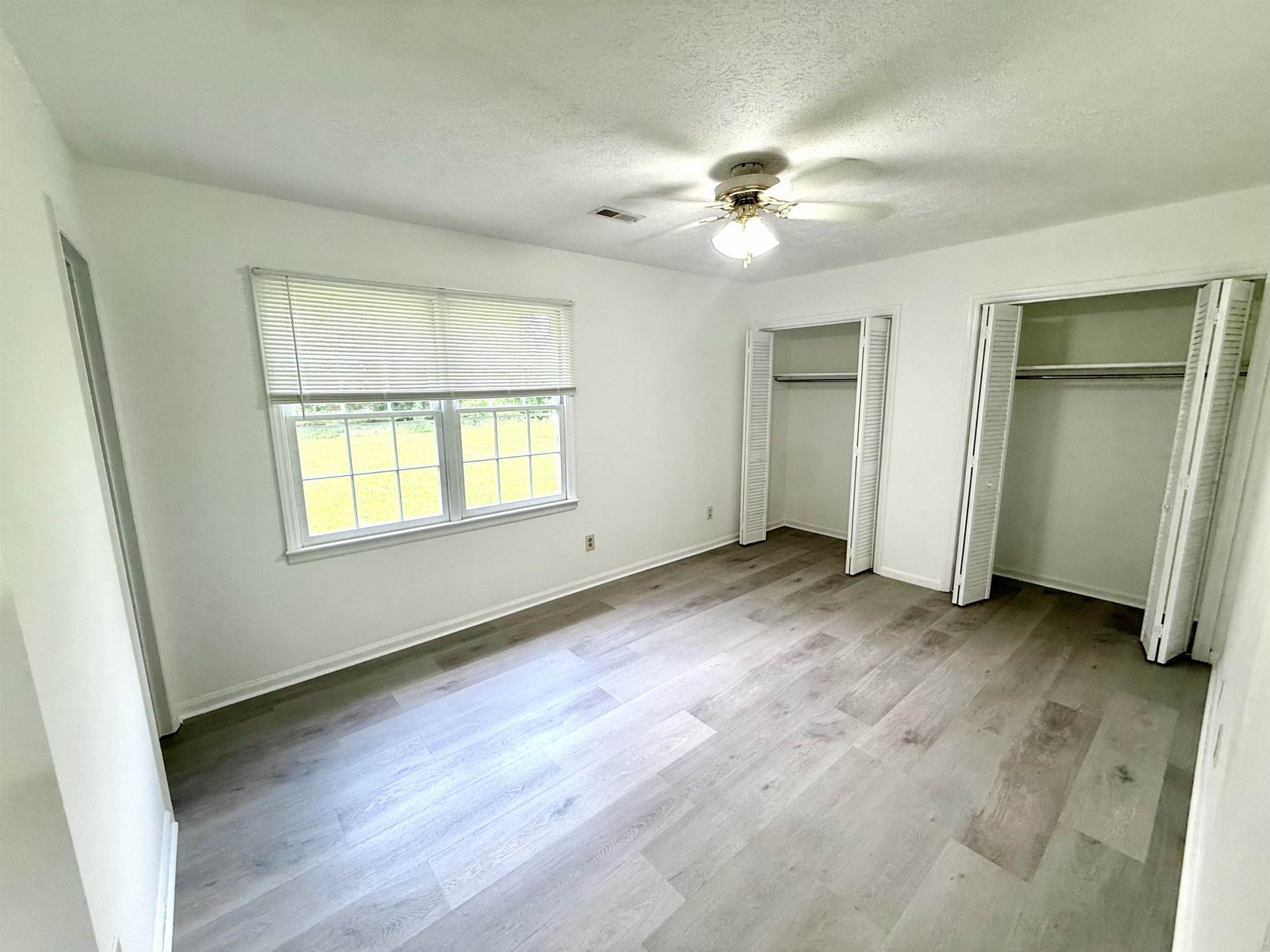 554 Captain Ct. Photo 24