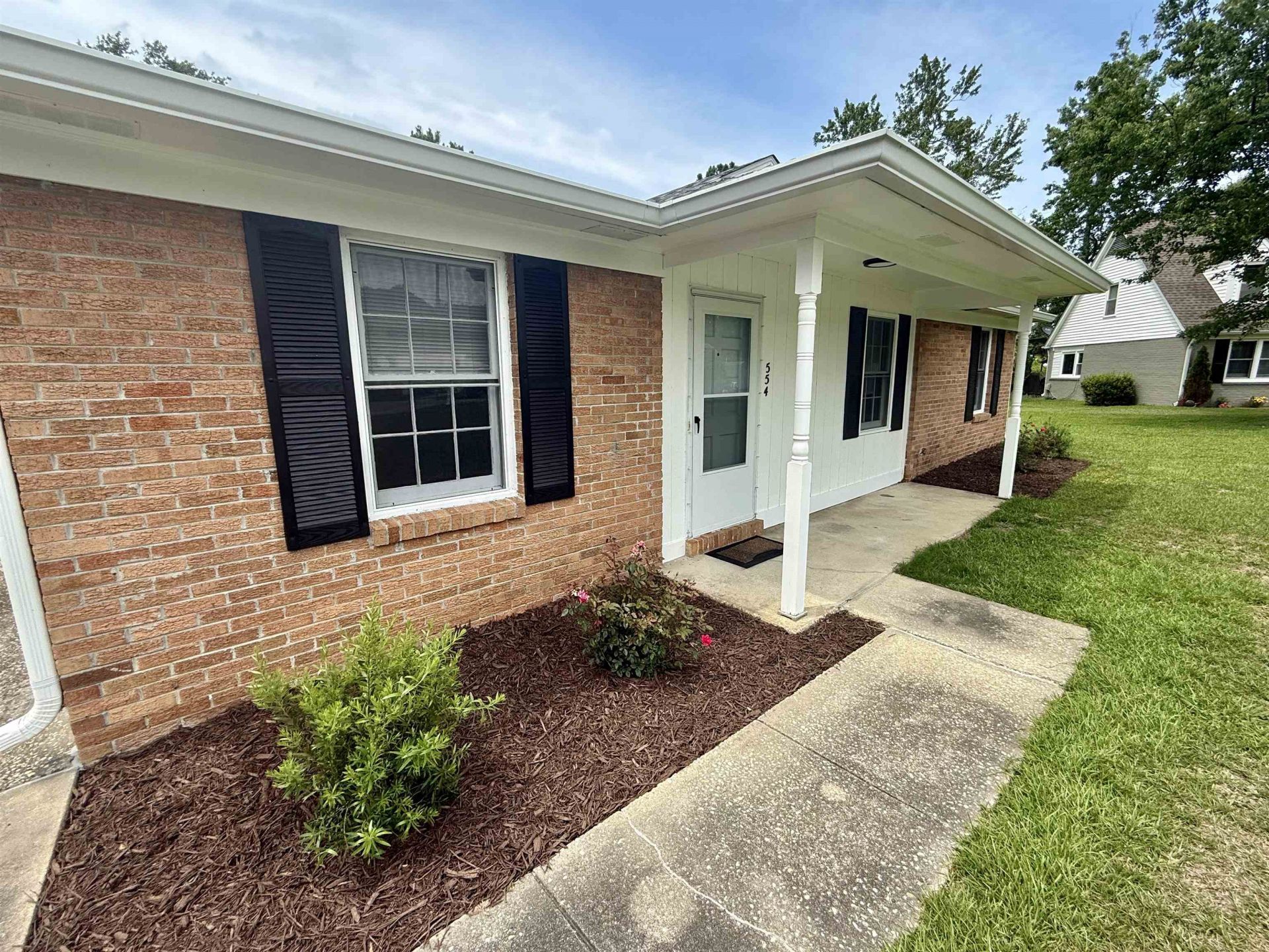 554 Captain Ct. Photo 4