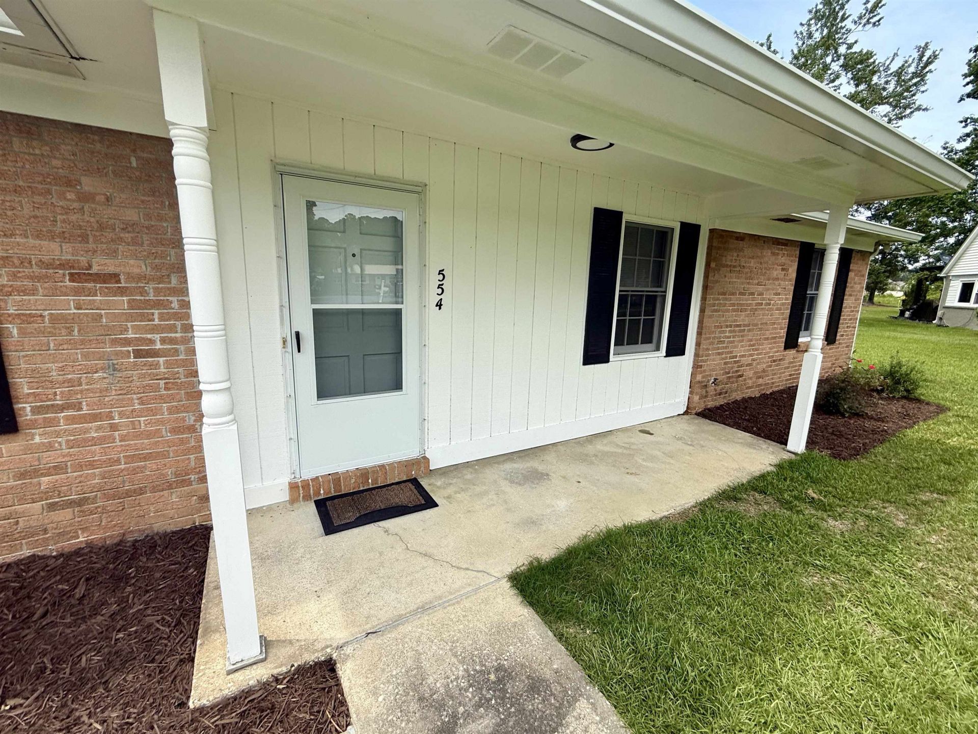 554 Captain Ct. Photo 5