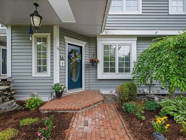 35 Eastern Point Dr, Unit 34, Shrewsbury, MA 01545