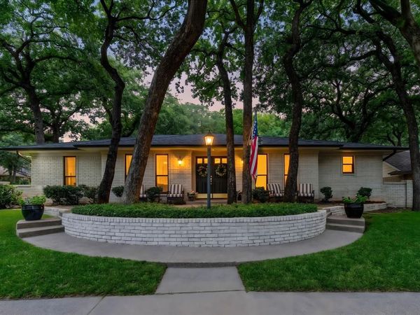 1800 Holm Oak Street, Arlington, TX 76012