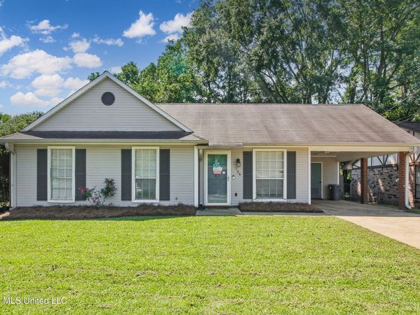 736 Heartwood Drive, Pearl, MS 39208