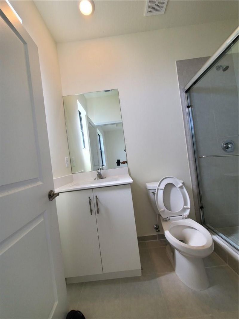 3216 W 114th Terrace, Hialeah, FL 33018 Photo