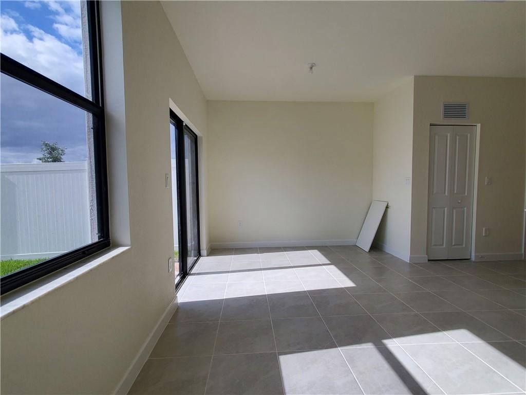 3216 W 114th Terrace, Hialeah, FL 33018 Photo