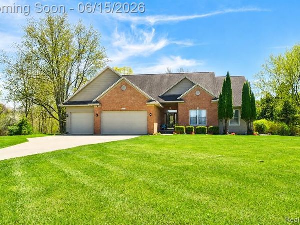 12390 Country Creek Drive, Atlas Twp, MI 48438