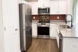 12 Almeda Court  photo 4