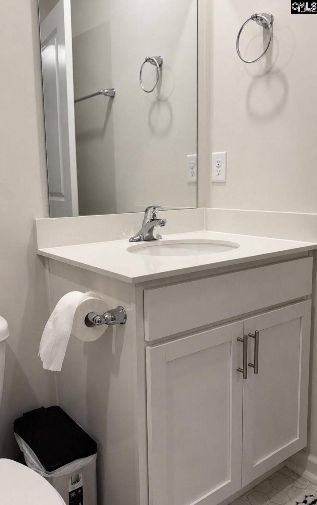 12 Almeda Court  Photo 6