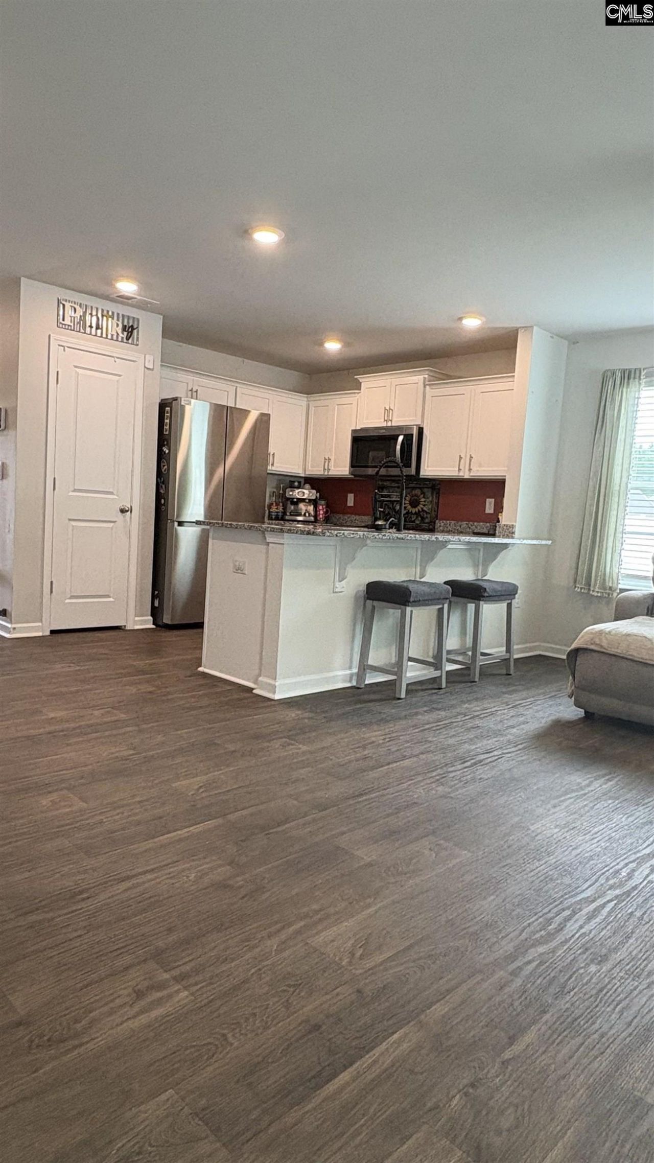 12 Almeda Court Photo 6