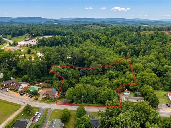 721 Boone Trail , Wilkesboro, NC 28659