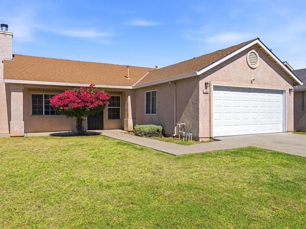 1934 Mcgee Avenue, Dos Palos, CA 93620
