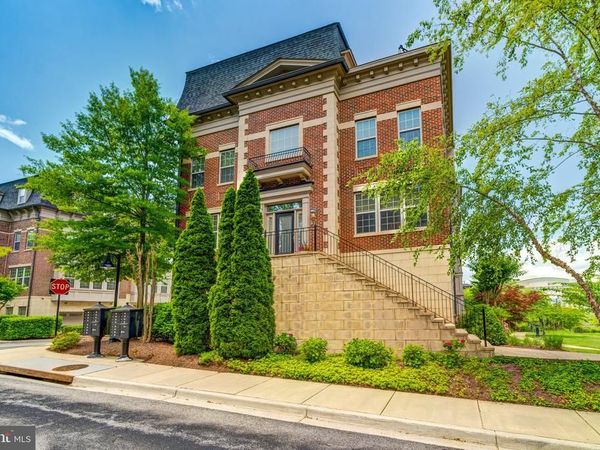 510 OVERLOOK PARK DRIVE, Unit 32, OXON HILL, MD 20745