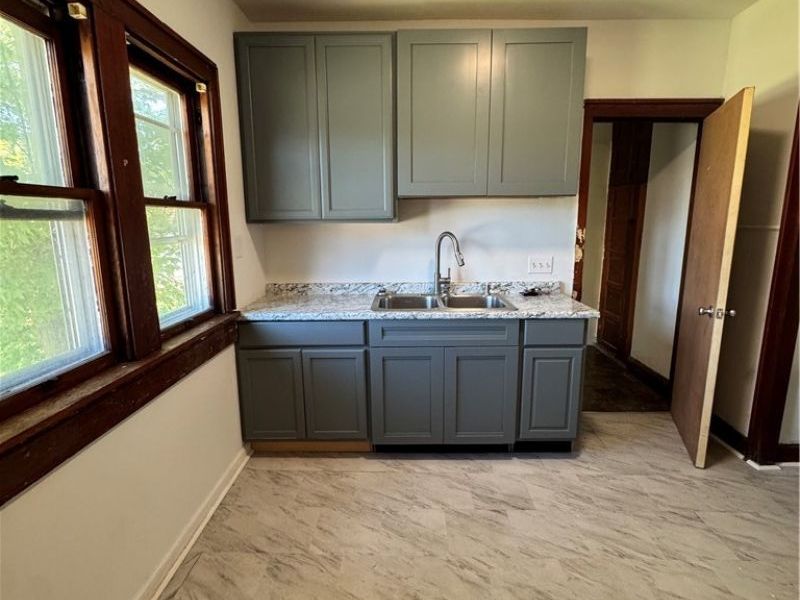 1141 E 140th Street, Cleveland, OH 44110 Photo 3