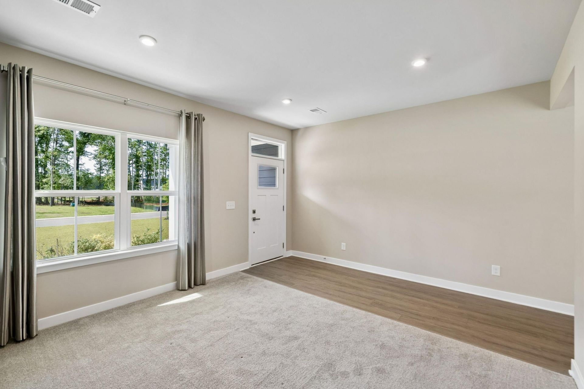 1018 Lacebark Drive Photo 8