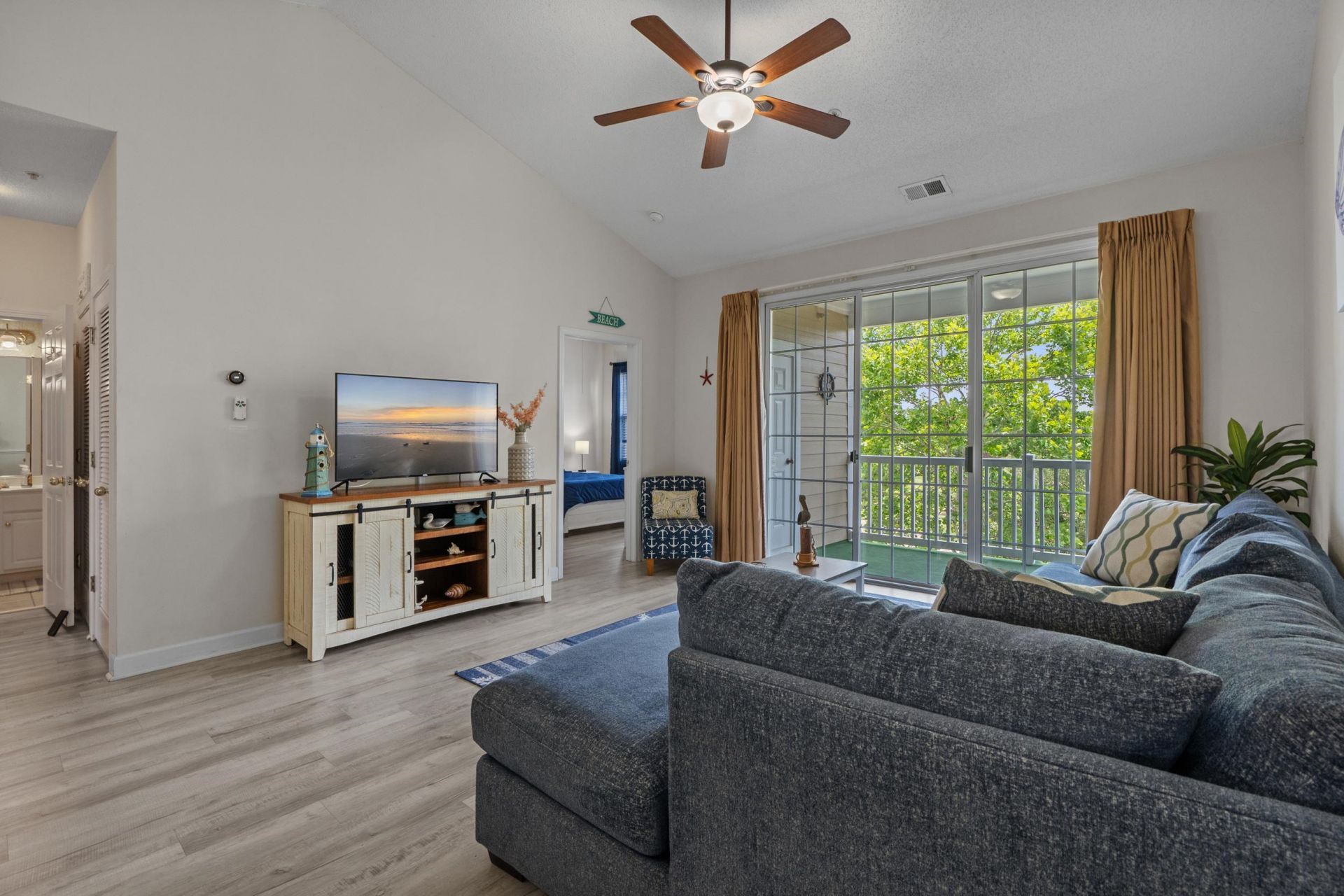 6203 Catalina Dr.  Photo 10