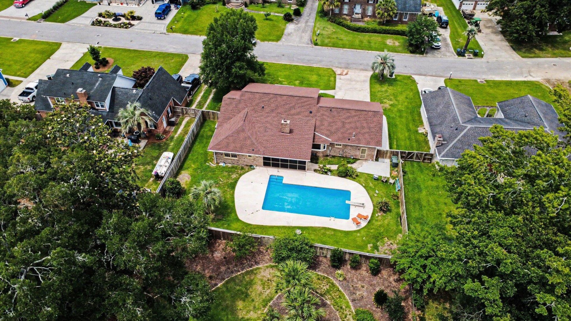 1035 Dominion Drive Photo 4