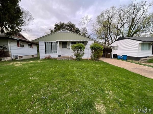 204 Roderick Drive , Unincorporated, MO 63137