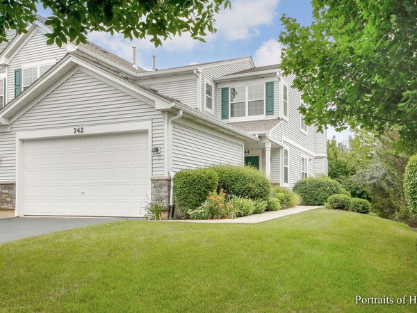 742 Genesee Drive , Naperville, IL 60563