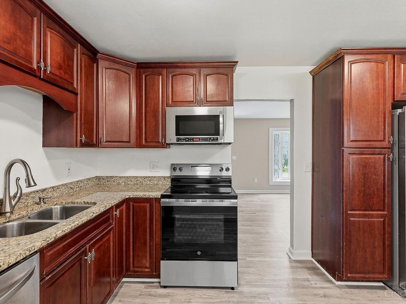 2760 Mancelona Court, Colerain Township, OH 45251 Photo 8