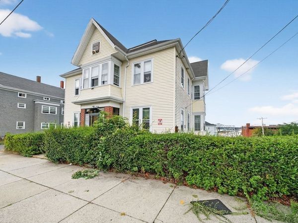 420 Bradford Ave., Fall River, MA 02721