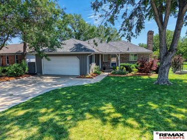 1510 S 77 Street, Lincoln, NE 68506