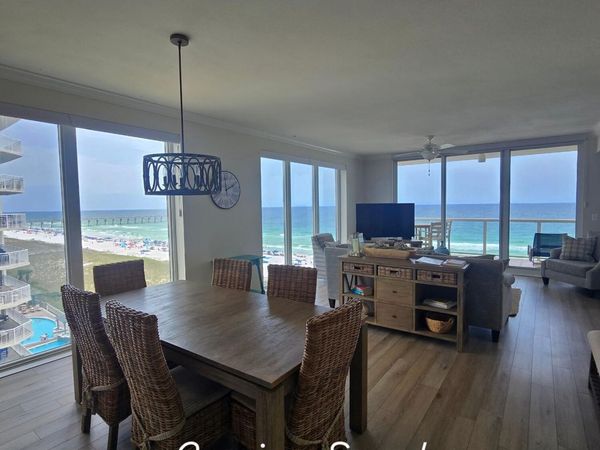 8477 Gulf Boulevard, Unit APT 601, Navarre, FL 32566