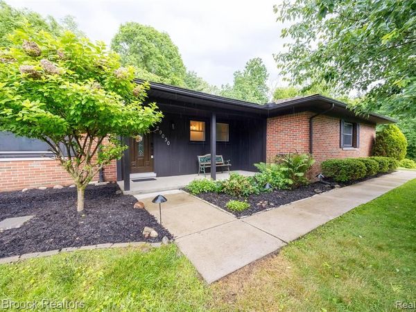 29030 Millbrook Road, Farmington Hills, MI 48334