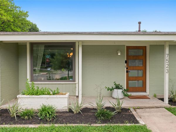 7523 Meadowview LN, Austin, TX 78752