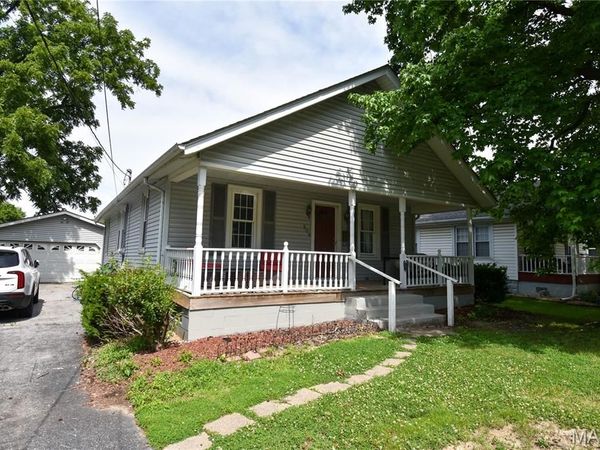 208 Wisconsin Avenue , Alton, IL 62002