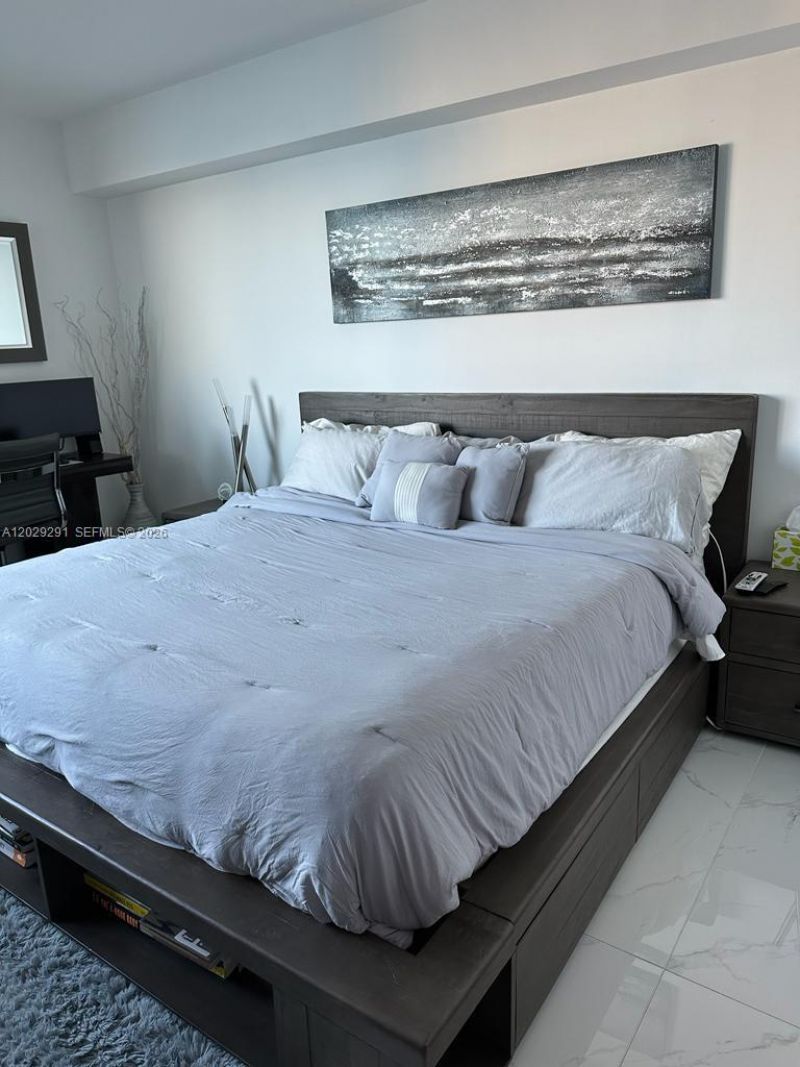 325 S Biscayne Blvd , Unit 4119, Miami, FL 33131 Photo