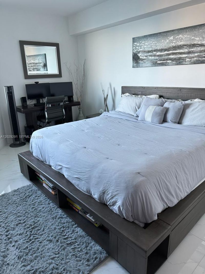 325 S Biscayne Blvd , Unit 4119, Miami, FL 33131 Photo