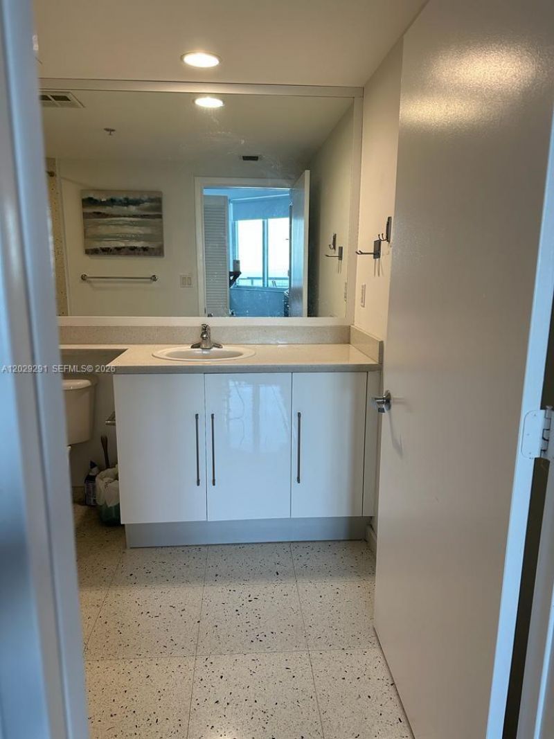 325 S Biscayne Blvd , Unit 4119, Miami, FL 33131 Photo