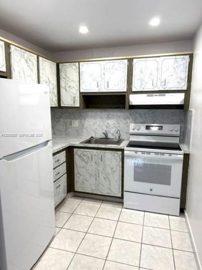 3640 NW 9th St, Unit 302, Miami, FL 33125 Photo