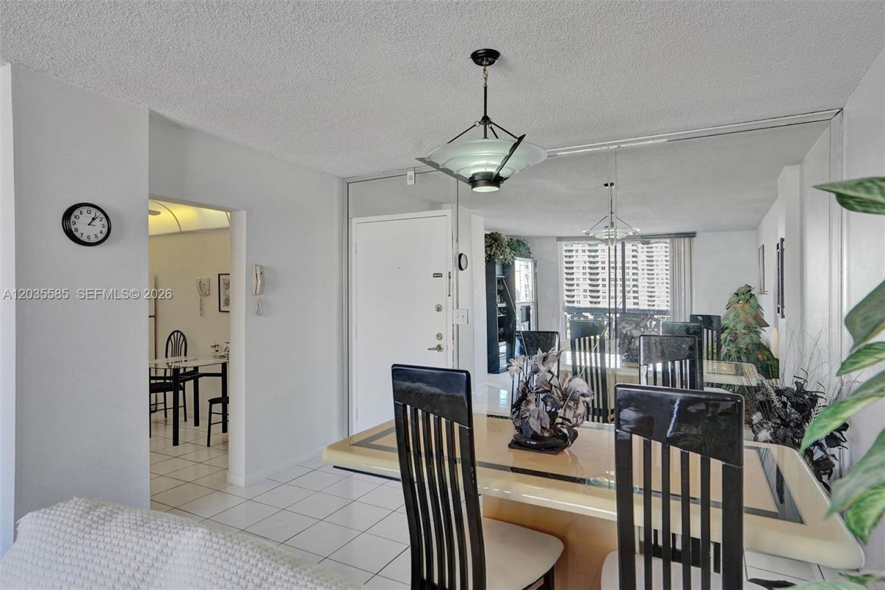 3113 S Ocean Dr , Unit 803, Hallandale Beach, FL 33009 Photo