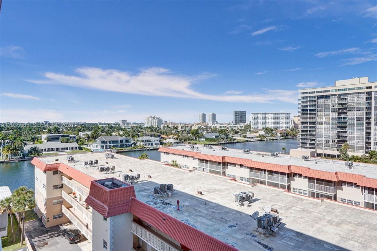 3113 S Ocean Dr , Unit 803, Hallandale Beach, FL 33009 Photo