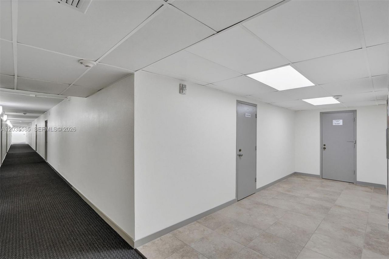 3113 S Ocean Dr , Unit 803, Hallandale Beach, FL 33009 Photo